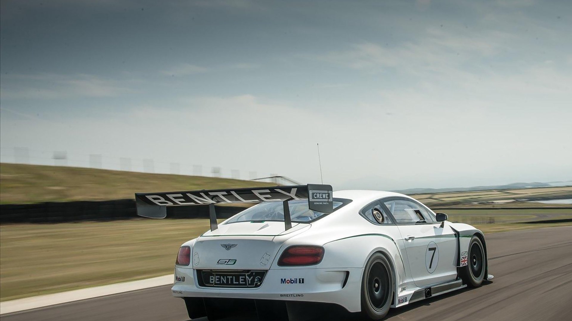 开云体育入口-“健力赛事：高新体育中心举重场上演重磅对决，纪录挑战不断”