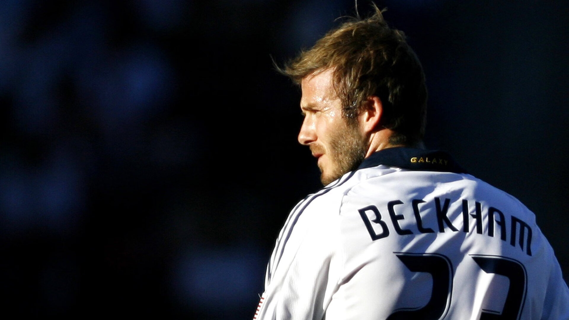 高校田径联赛爆冷黑马频出,大学田径比赛项目